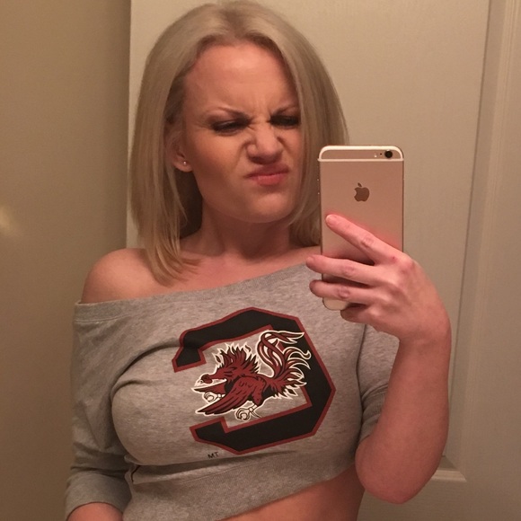 Meet your Posh Ambassador Claire - Picture 8 of 8